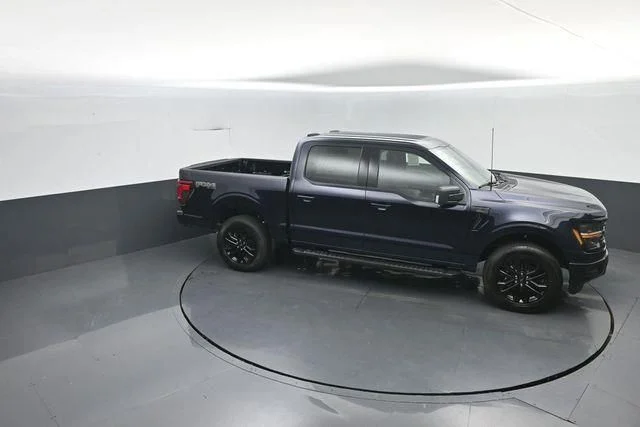 New 2026 Blue Ford XLT image 21