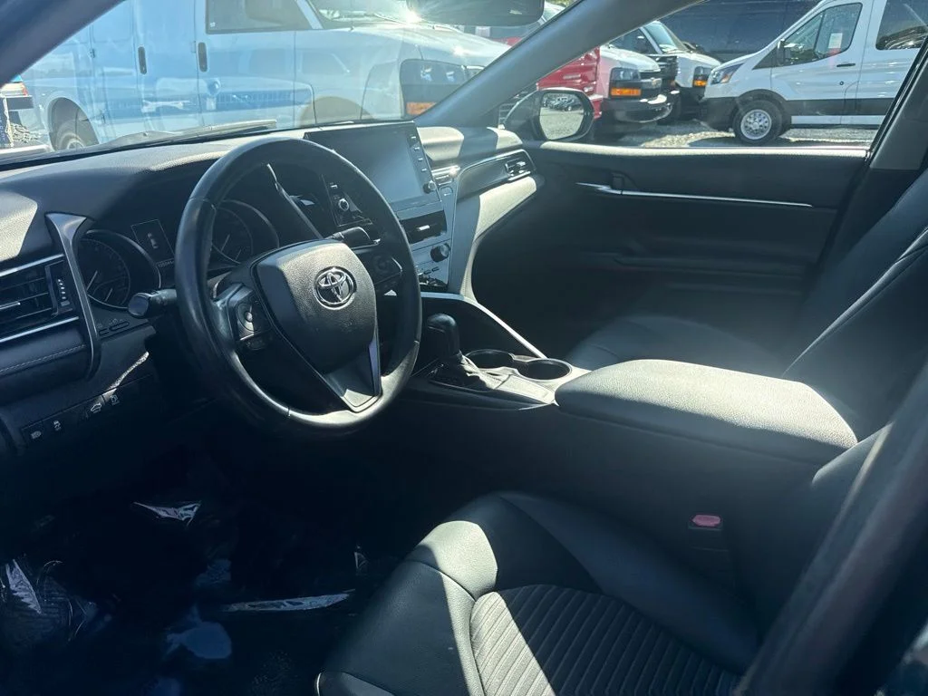 Used 2021 Blue Toyota SE image 3