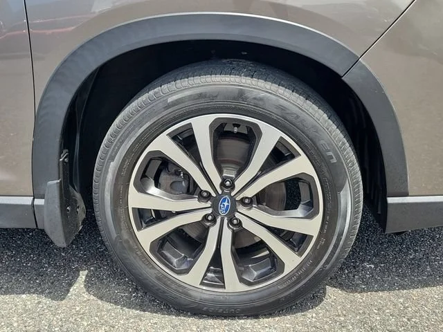 2021 Subaru Forester Limited - Photo 6