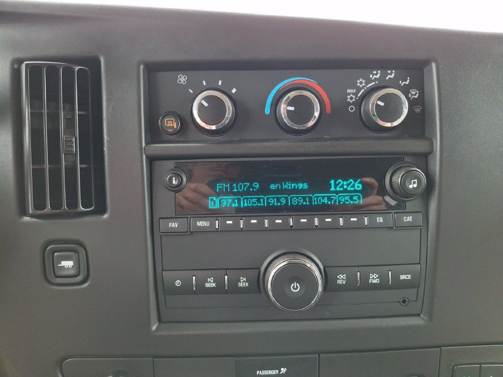2025 Chevrolet Express Passenger LT - Photo 12