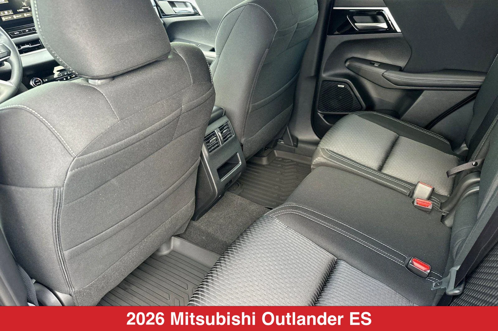 2026 Mitsubishi Outlander ES - Photo 12