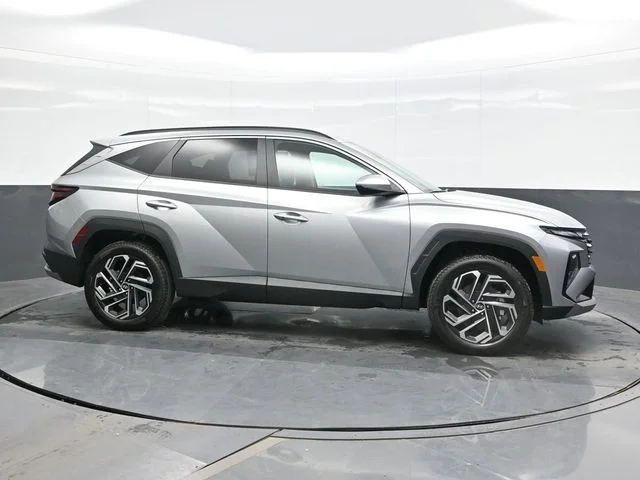 New 2026 Silver Hyundai SEL Plus image 8