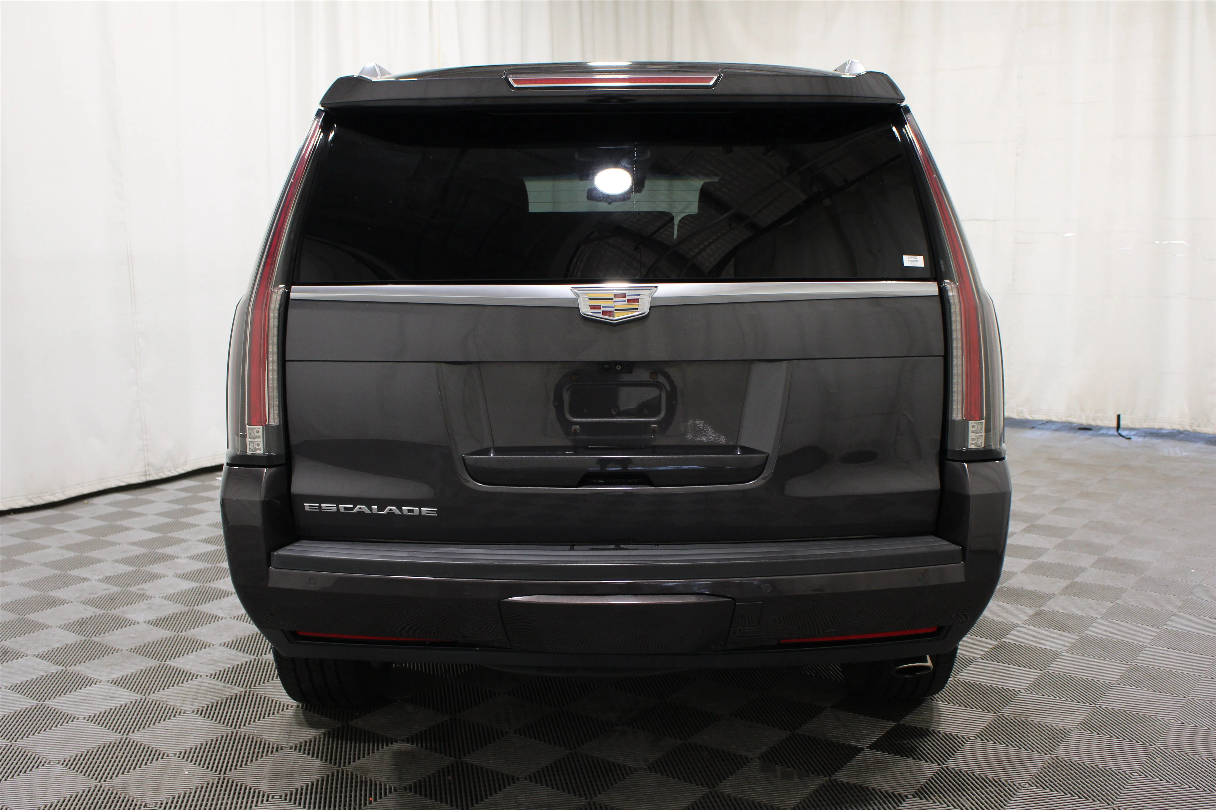 Used 2017 Dark Granite Metallic Cadillac Luxury image 33