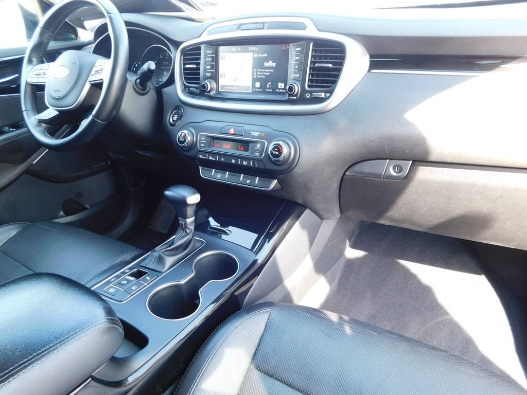 Used 2020 White Kia SX image 20