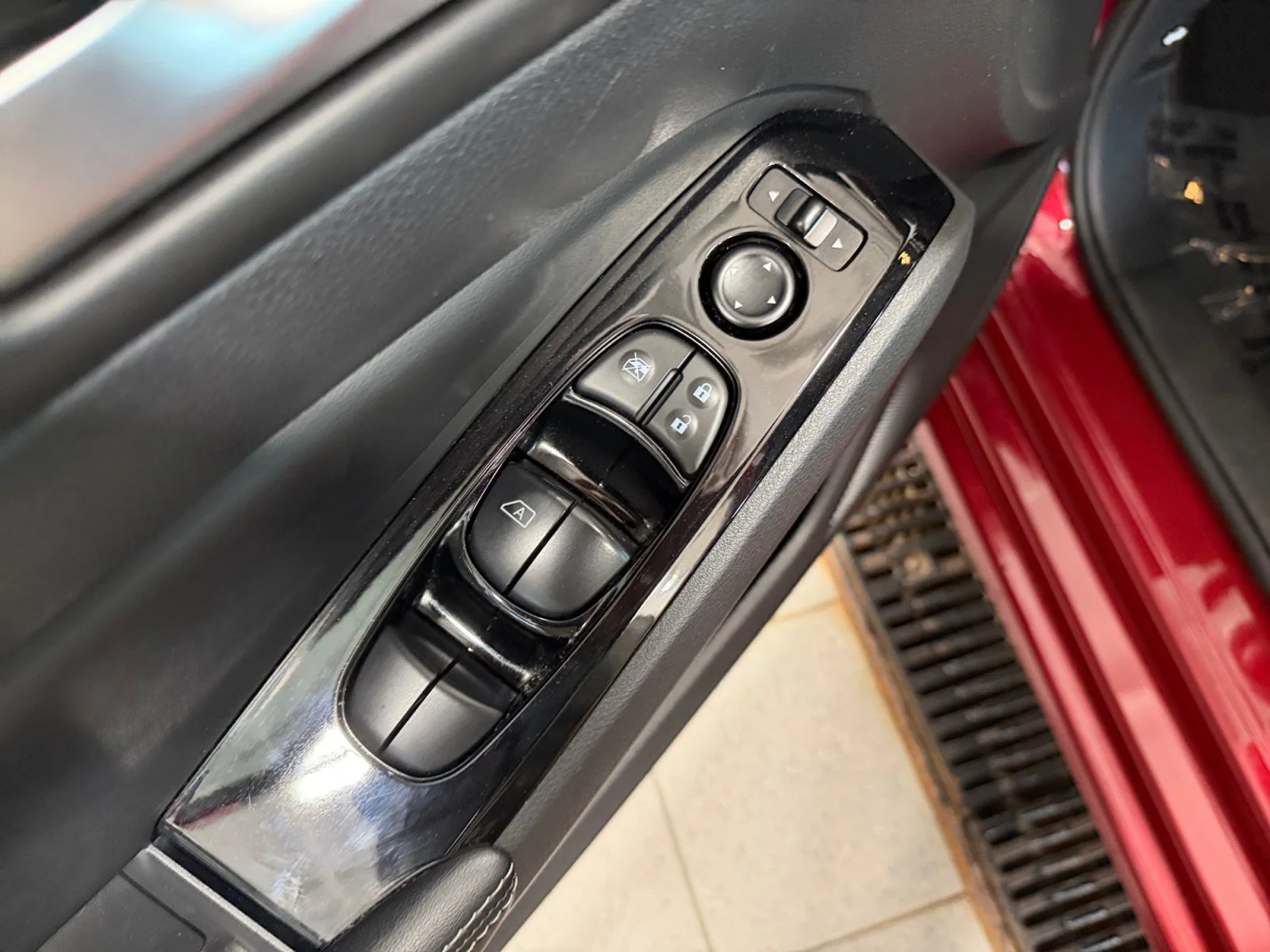 Certified Used 2023 Scarlet Ember Tintcoat Nissan 2.5 SV image 25