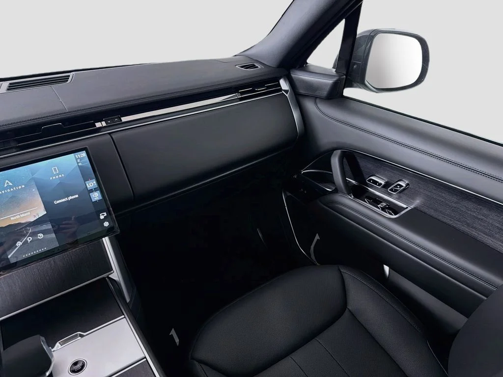 New 2026 Santorini Black Land Rover SE image 25