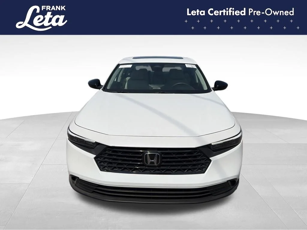Certified Used 2025 White Honda SE image 8