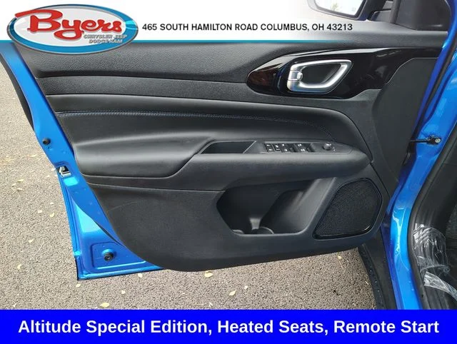 New 2026 Hydro Blue Pearl-Coat Exterior Paint Jeep Latitude image 8