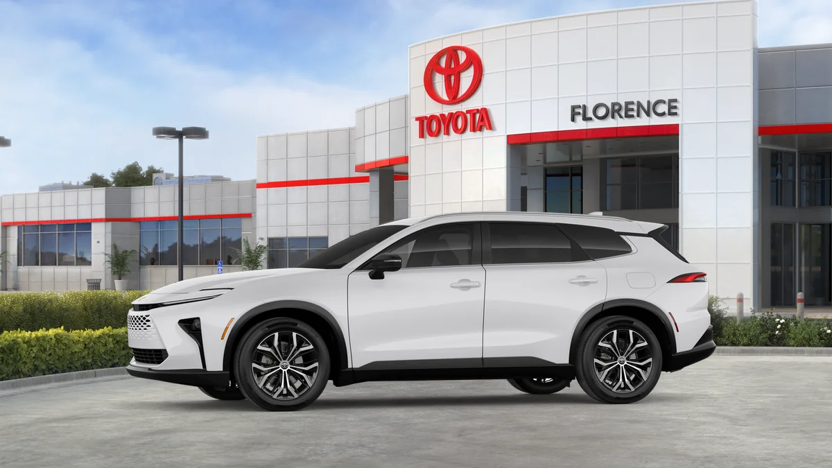 New 2026 Oxygen White Toyota XLE image 35