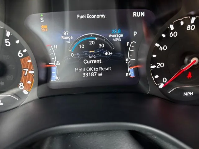 Used 2023 Black Jeep Latitude image 36