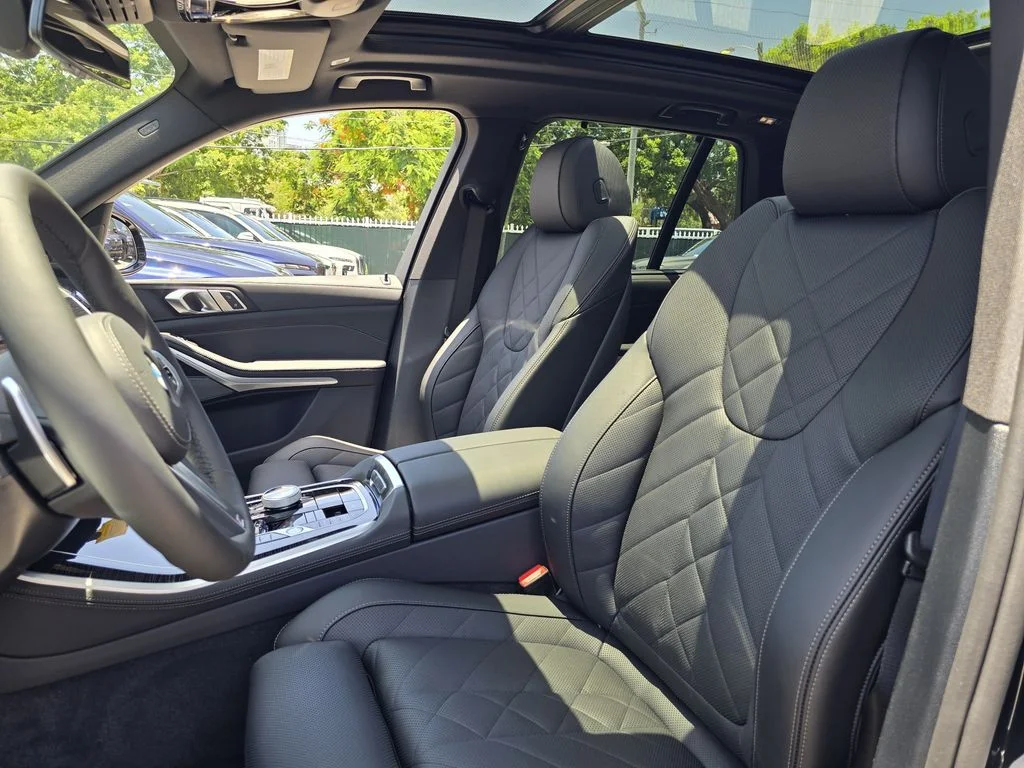 New 2026 Black BMW xDrive40i image 16