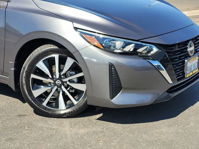 Used 2025 Gray Nissan SV image 9