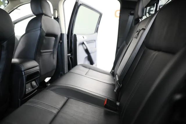 Used 2020 Black Ford Lariat image 21