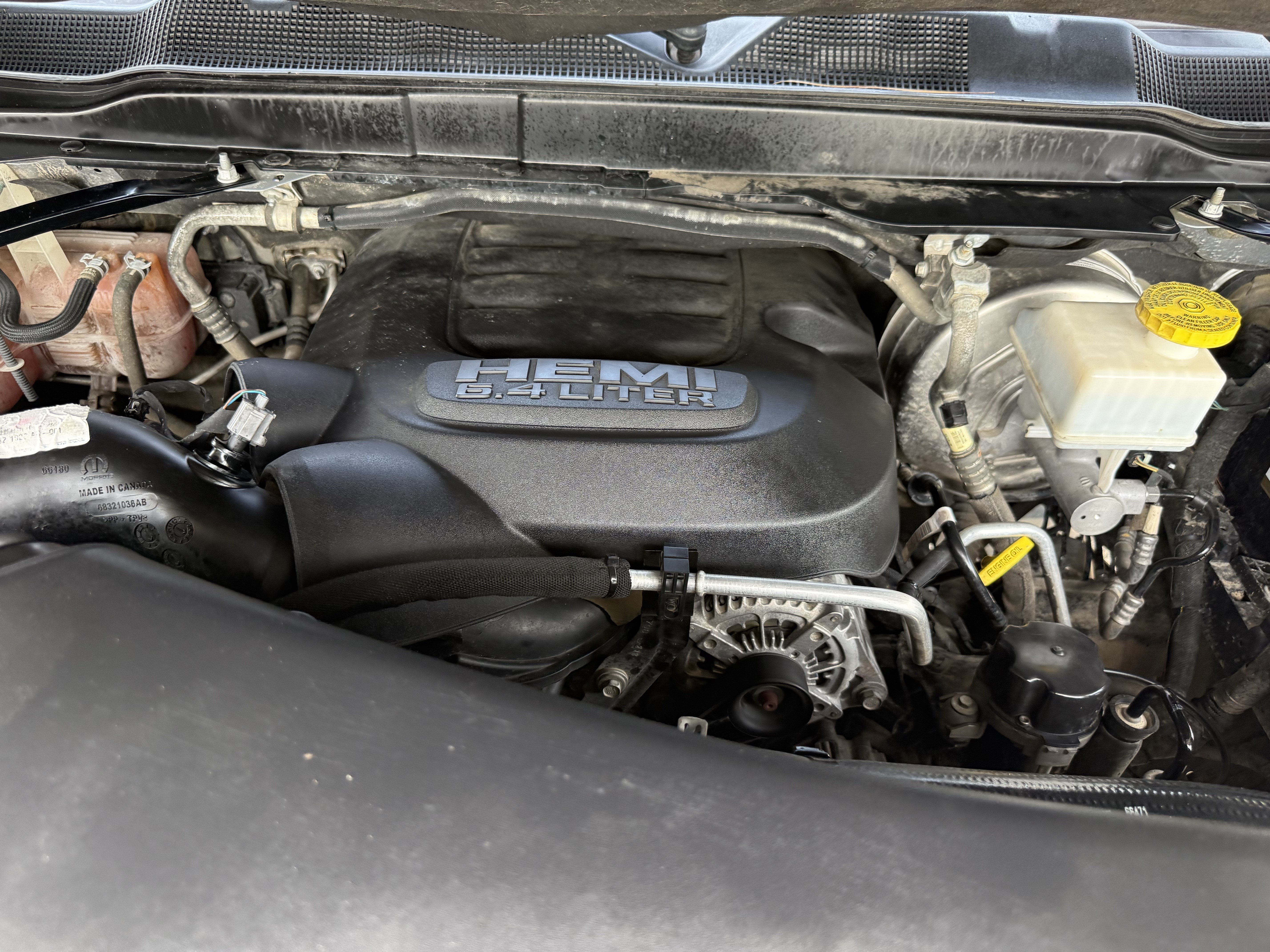 Used 2019 Billet Silver Metallic Clearcoat Ram Tradesman image 31