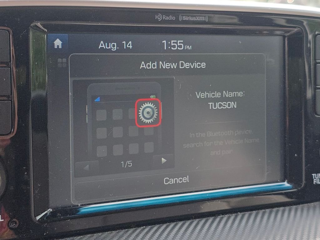 Used 2019 White Hyundai Value image 4