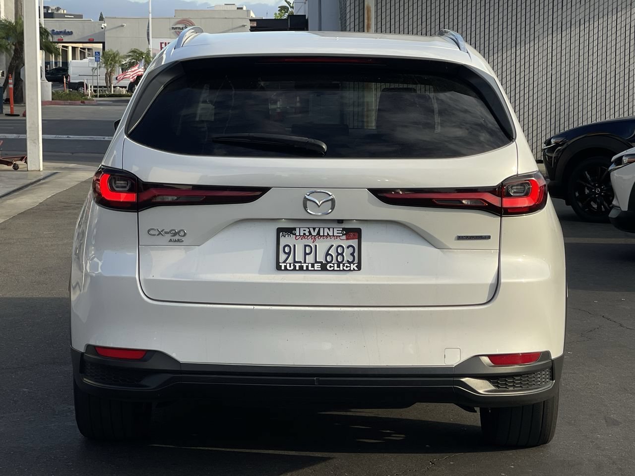 Used 2024 Rhodium White Premium Mazda Preferred image 4