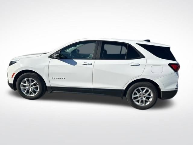 Used 2024 Chevrolet Equinox LS with VIN 3GNAXHEG5RL273012 for sale in City of the Village of Clarkston, MI