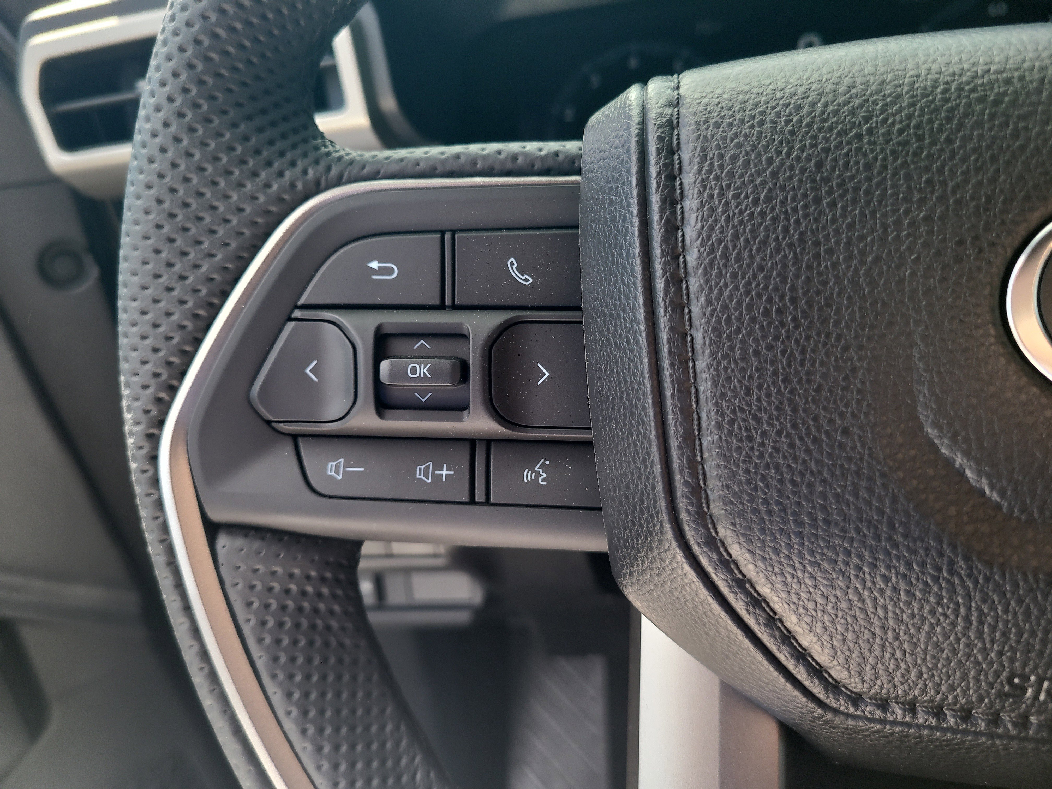 2026 Toyota Tacoma TRD Off Road - Photo 14