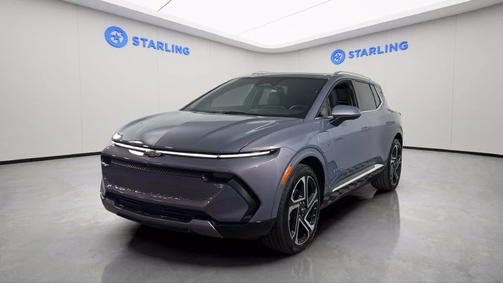 Certified Used 2025 Galaxy Gray Metallic Chevrolet LT image 17