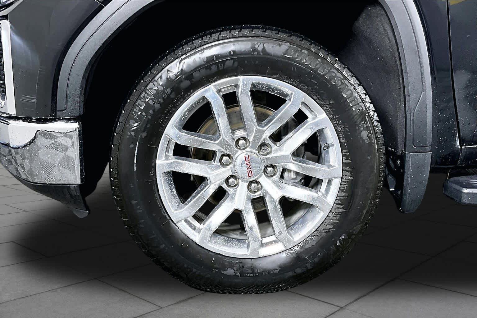 Used 2020 Onyx Black GMC SLT image 11