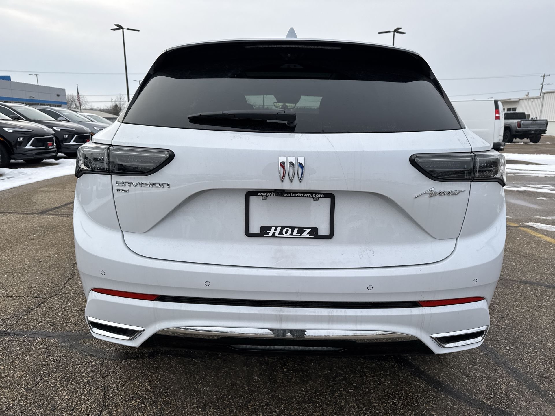 New 2026 Iridescent White Tricoat Buick Avenir image 44