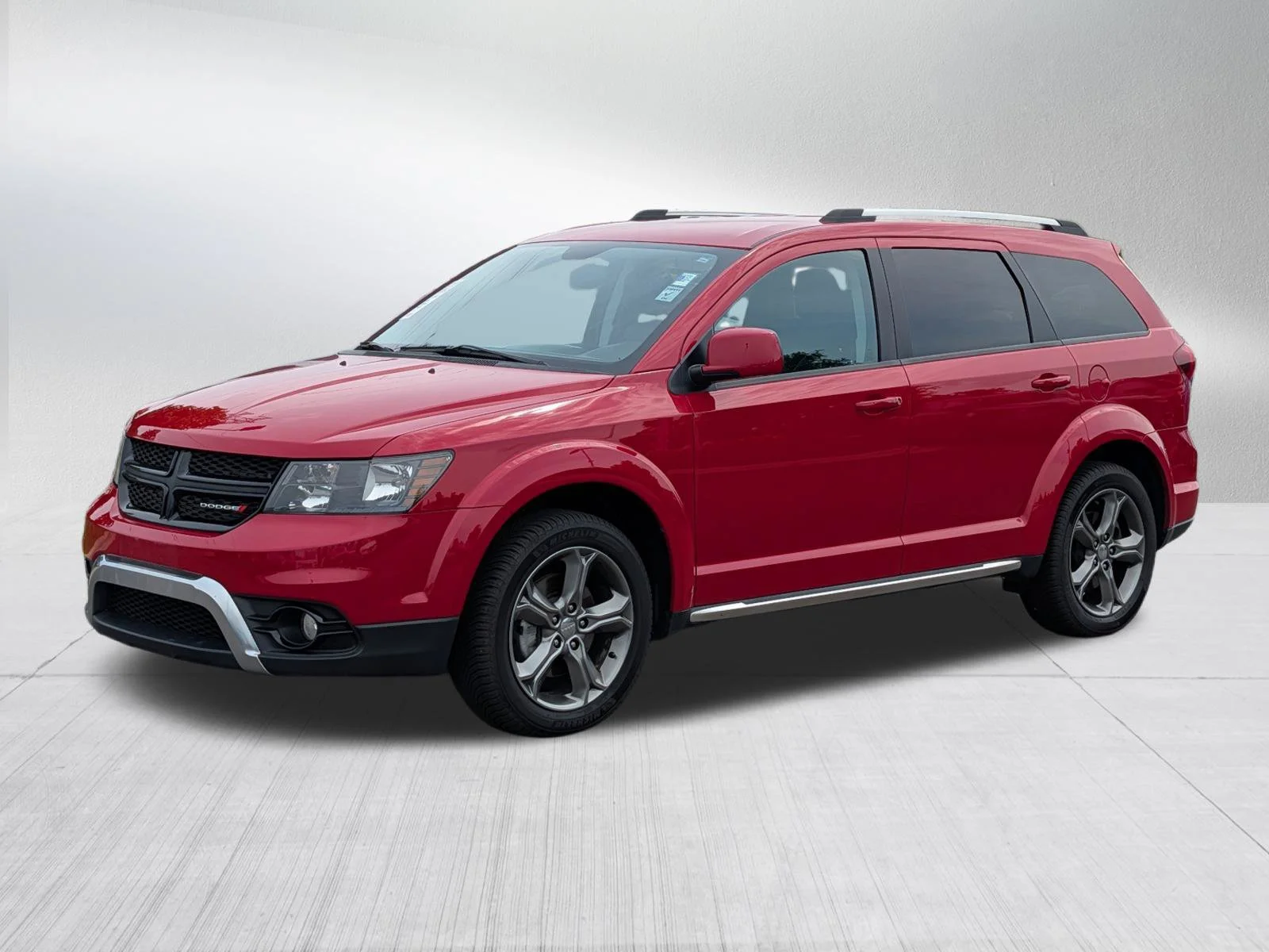 Used 2017 Redline 2 Coat Pearl Dodge Crossroad Plus image 3