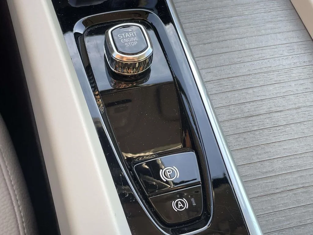 2025 Volvo V60 Cross Country Plus - Photo 21