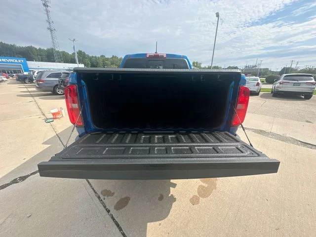 Used 2021 Blue Chevrolet ZR2 image 29