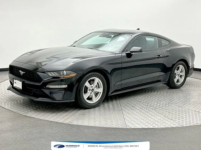 2022 Ford Mustang EcoBoost