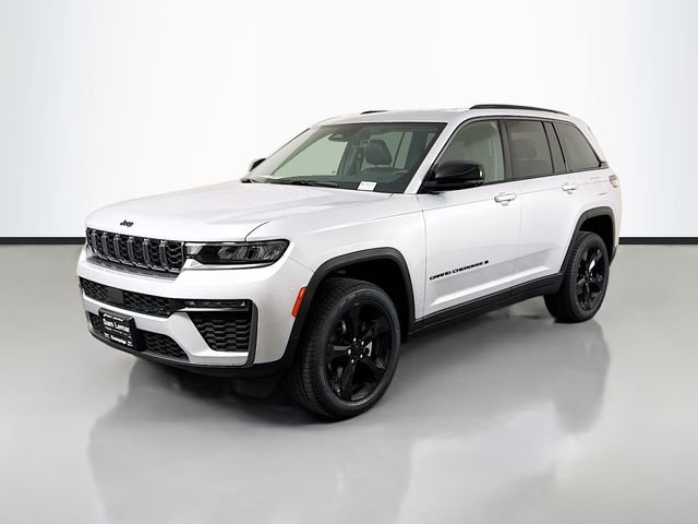 New 2026 Silver Zynith Exterior Paint Jeep Limited image 3