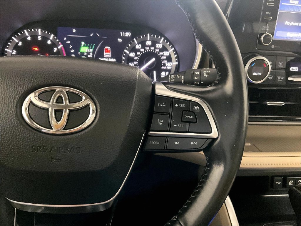 Used 2021 Pearl Toyota XLE image 24