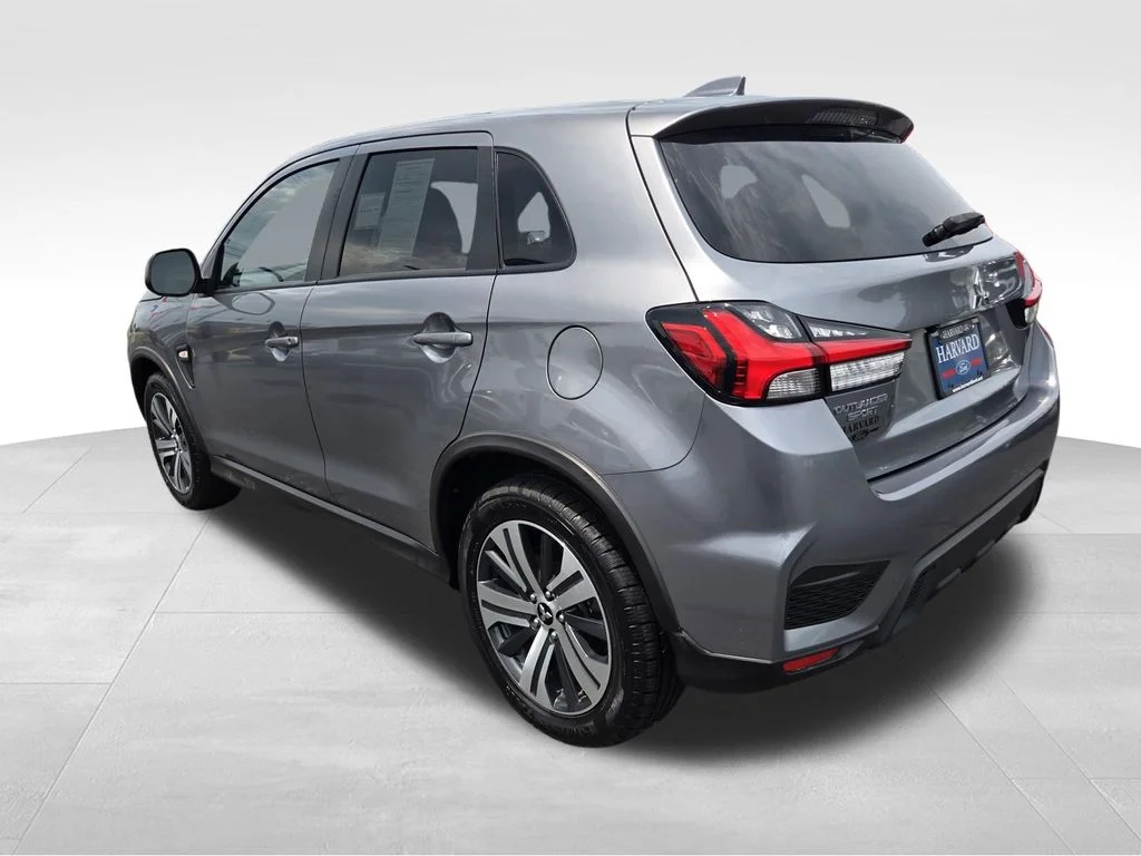 Used 2024 Gray Mitsubishi 2.0 SE image 6