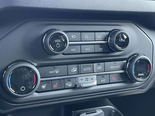 New 2026 Gray Ford Outer Banks image 21