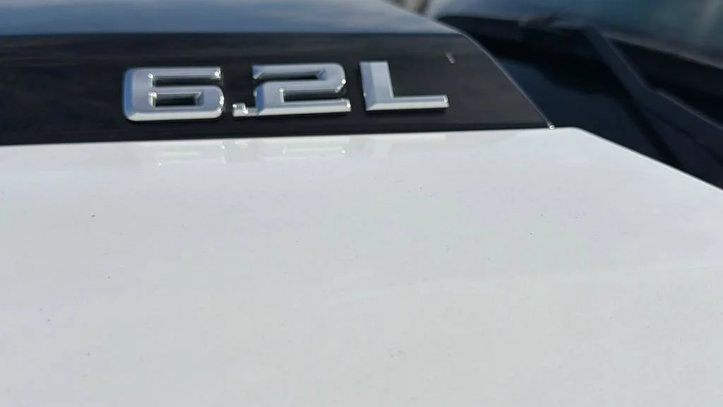 Used 2024 Summit White Chevrolet ZR2 image 42