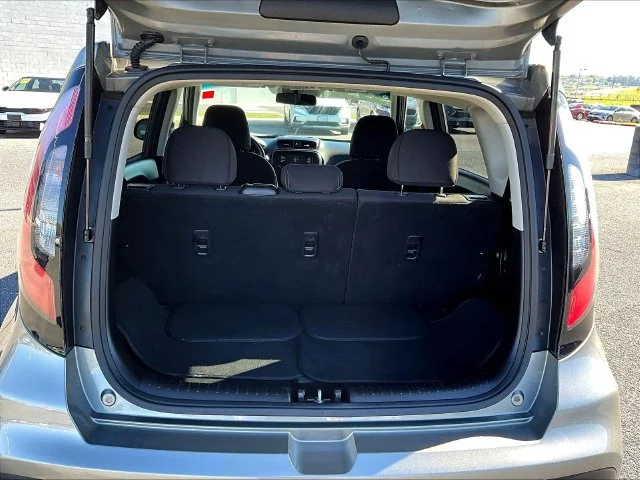 Used 2019 Gray Kia Base image 26