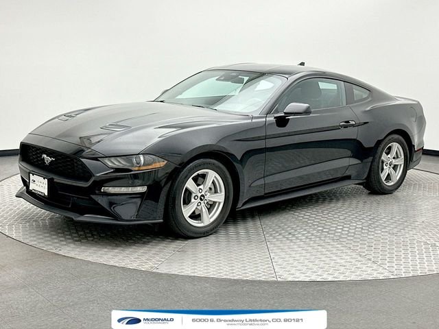 2022 Ford Mustang EcoBoost