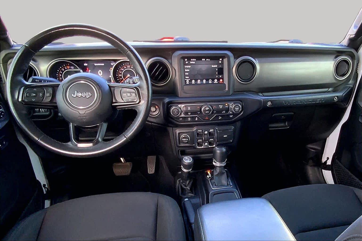 Used 2019 Bright White Clearcoat Jeep Sport S image 16