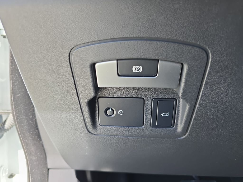 Used 2020 Fuji White Land Rover S image 26