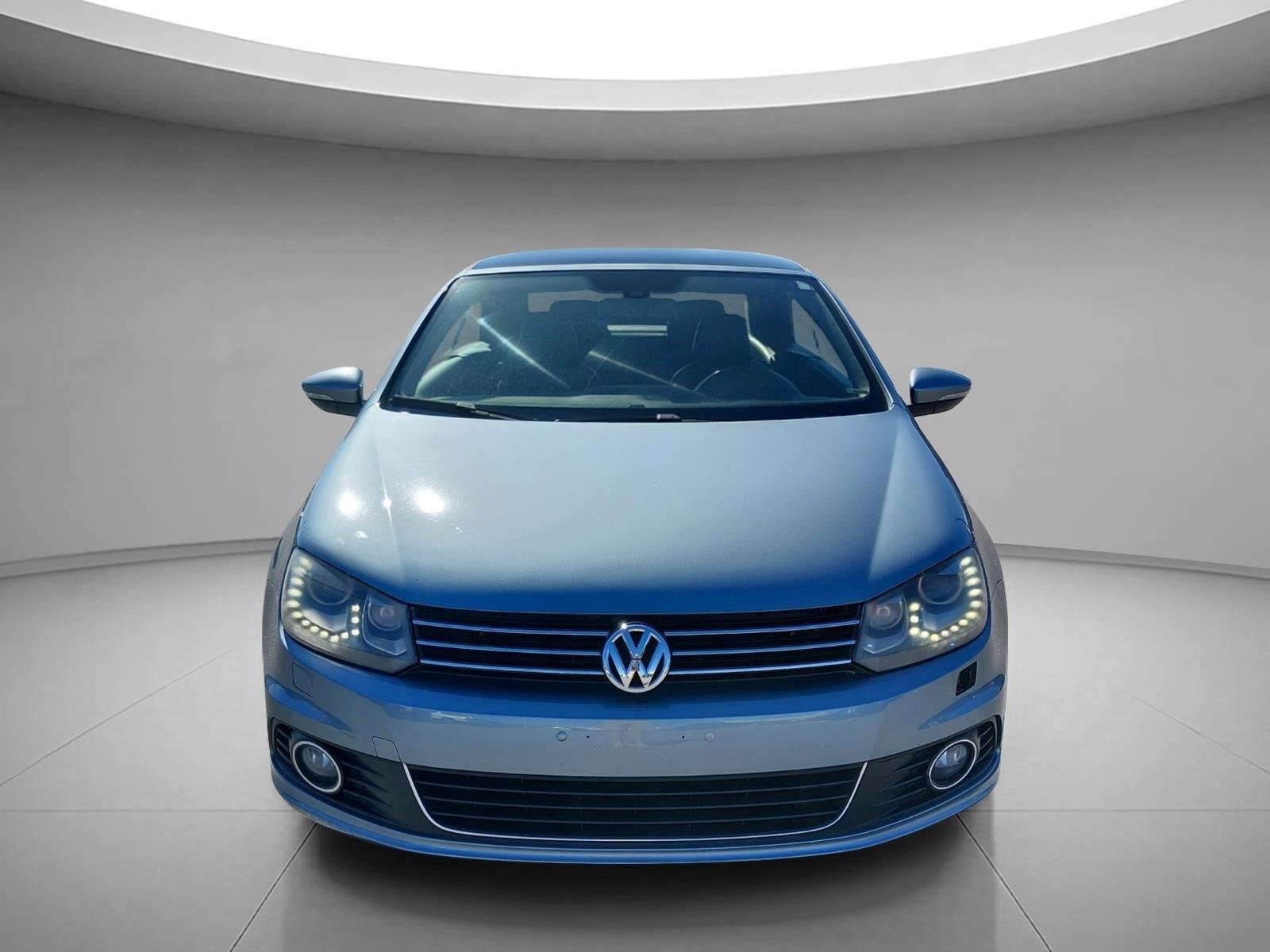 Used 2012 Horizon Blue Metallic Volkswagen Executive image 8