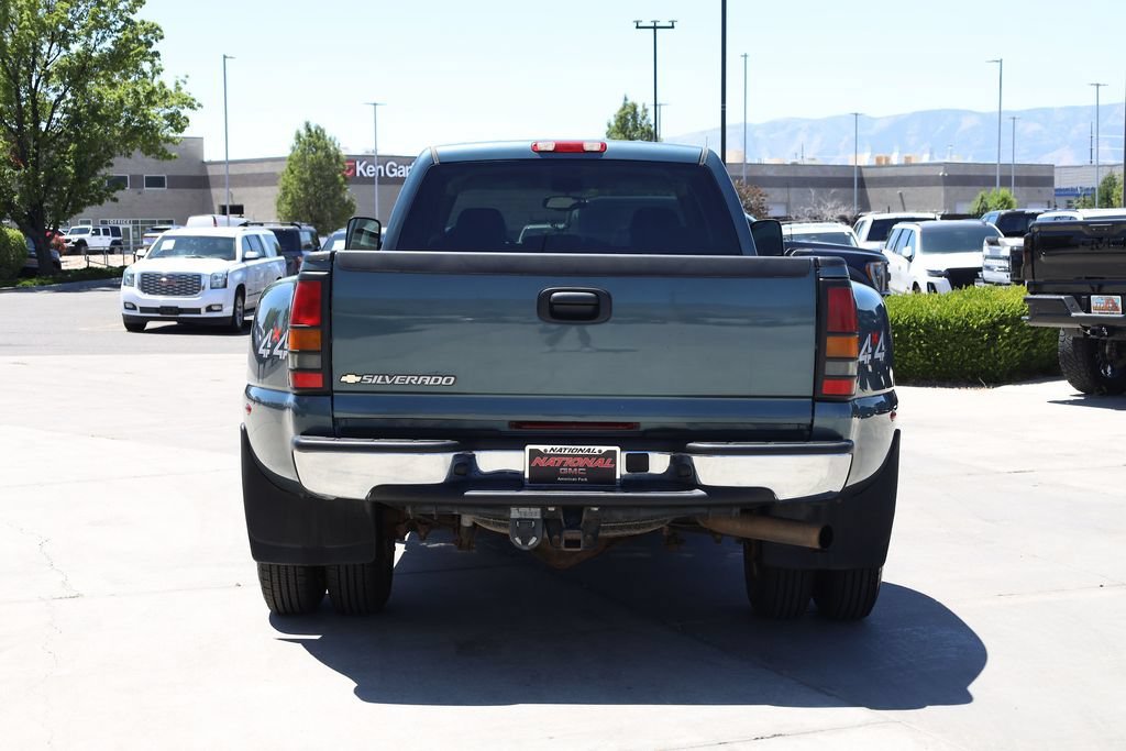 Used 2007 Blue Granite Metallic Chevrolet DRW LT1 image 5