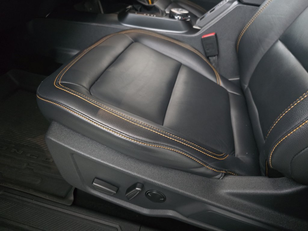 Used 2024 Gray Metallic Ford Badlands image 30