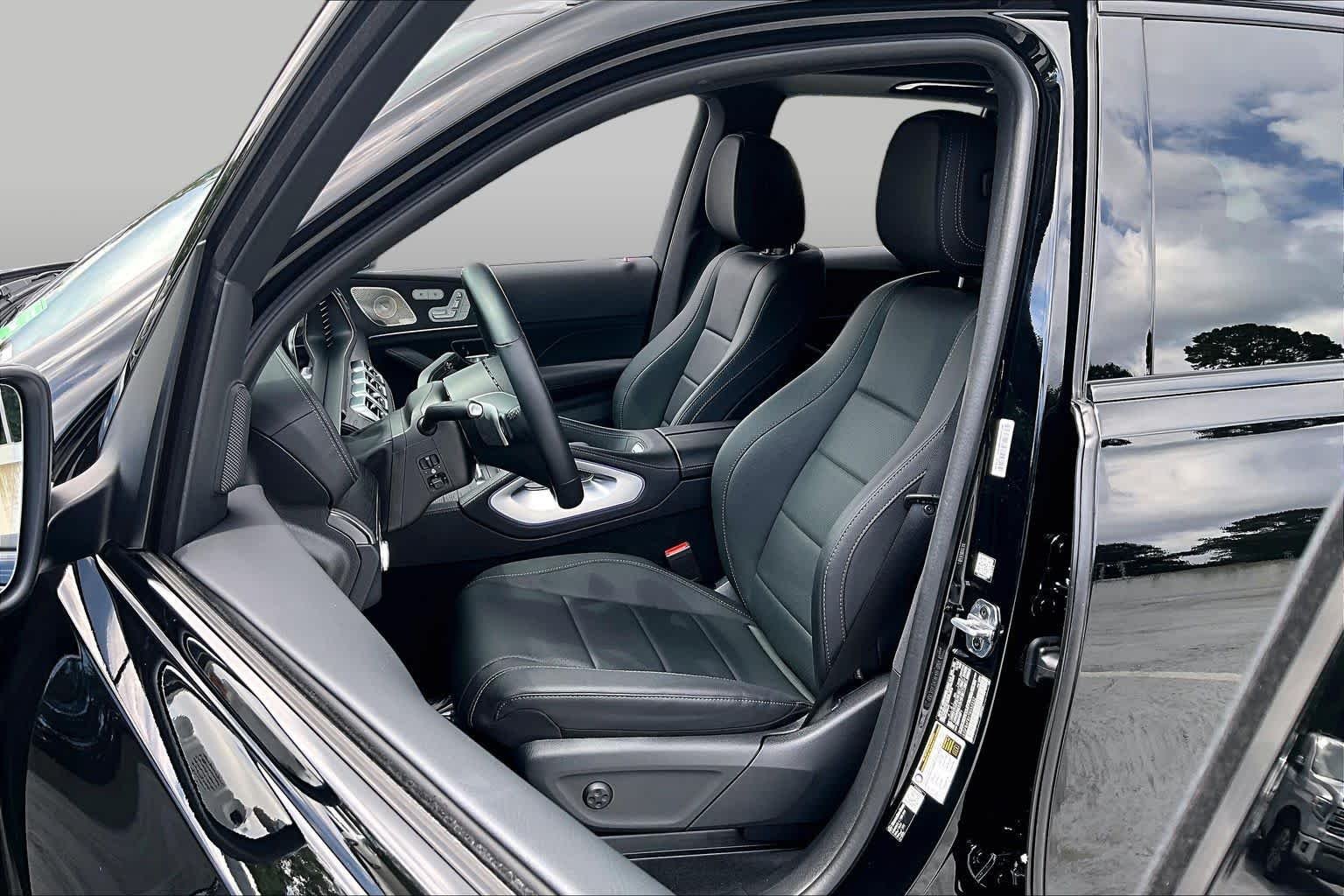 Used 2026 Obsidian Black Metallic Mercedes-Benz GLE 350 image 8