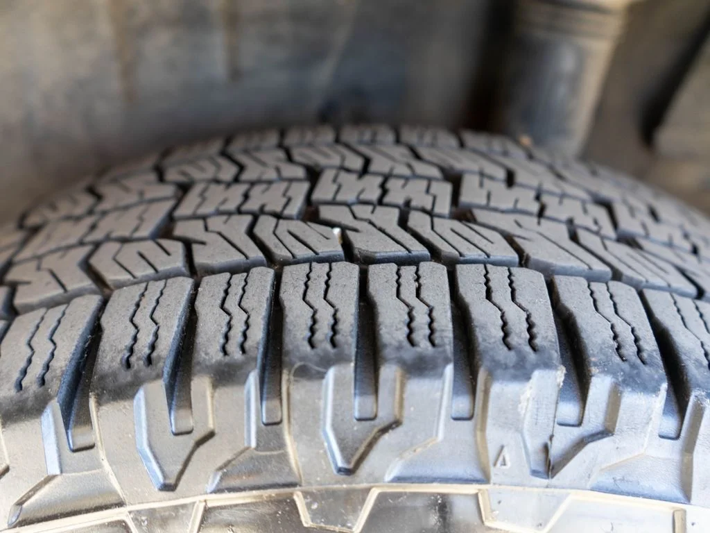 Used 2019 Silver Toyota XLE image 32