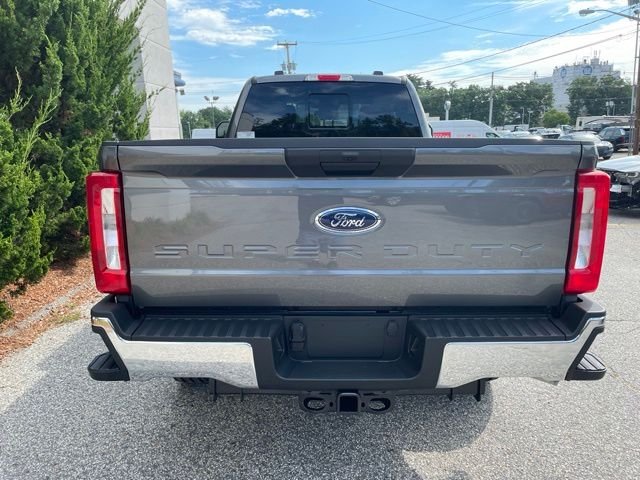 New 2026 Carbonized Gray Metallic Ford F-350® XLT image 10