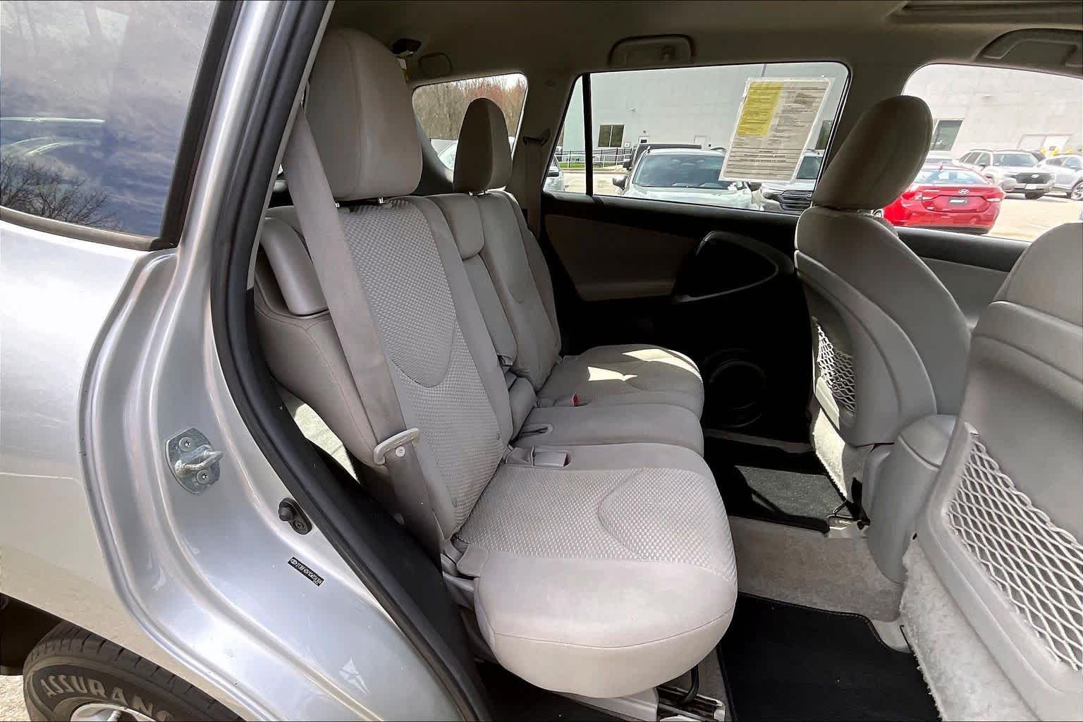 Used 2012 Classic Silver Metallic Toyota  image 20