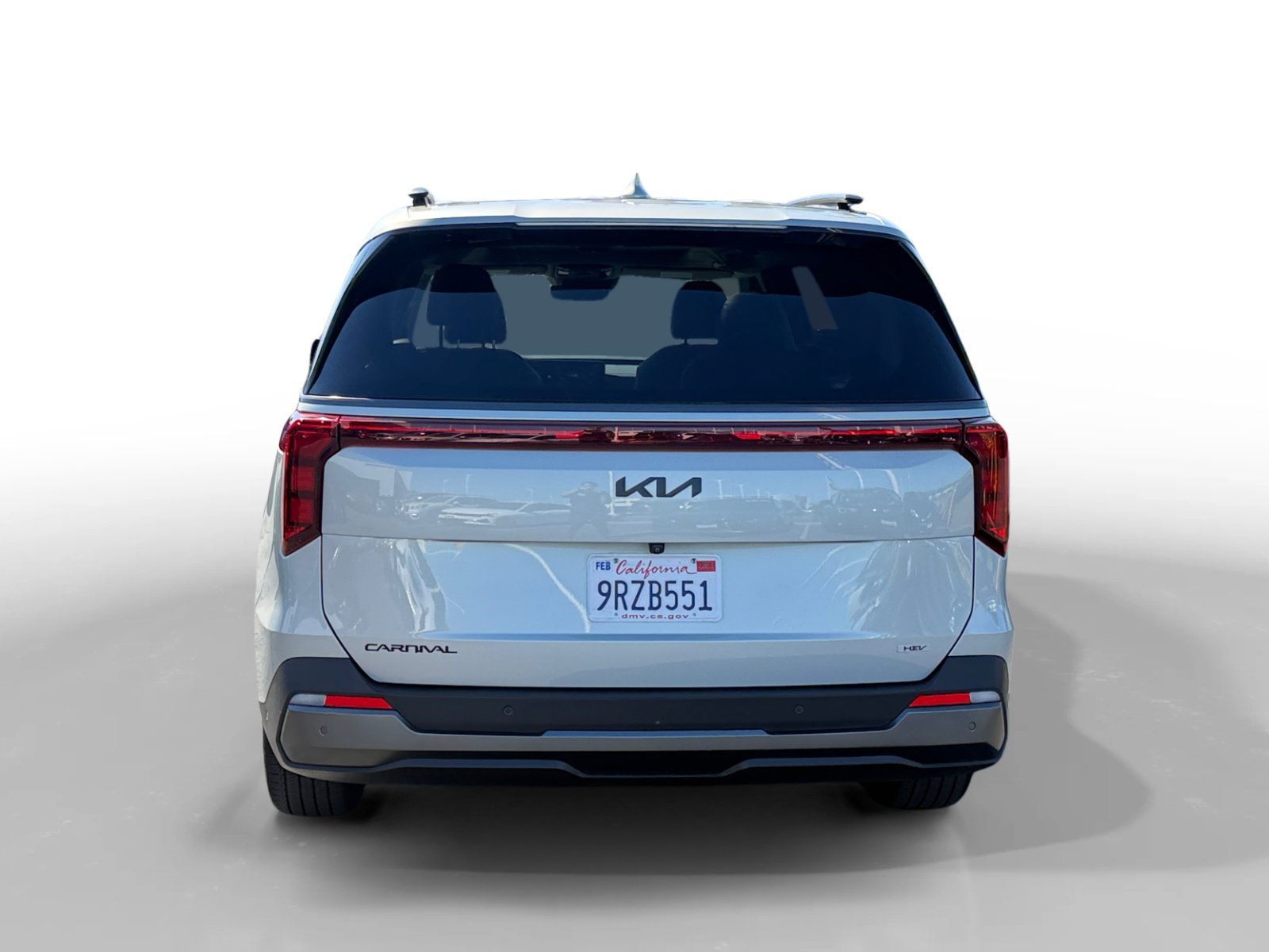 Used 2025 Ivory Kia SX image 4