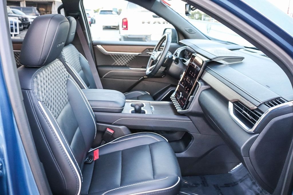Used 2025 Downpour Metallic GMC Denali image 19
