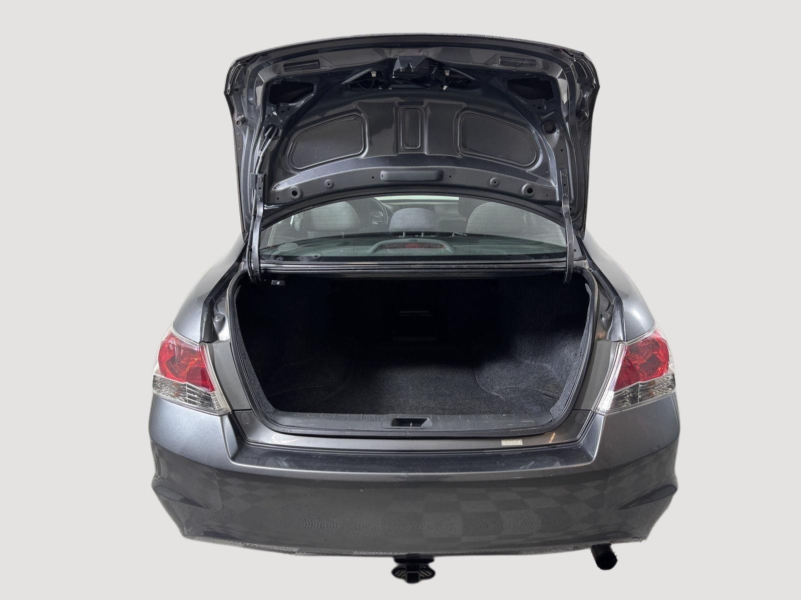 Used 2009 Polished Metal Metallic Honda LX image 8