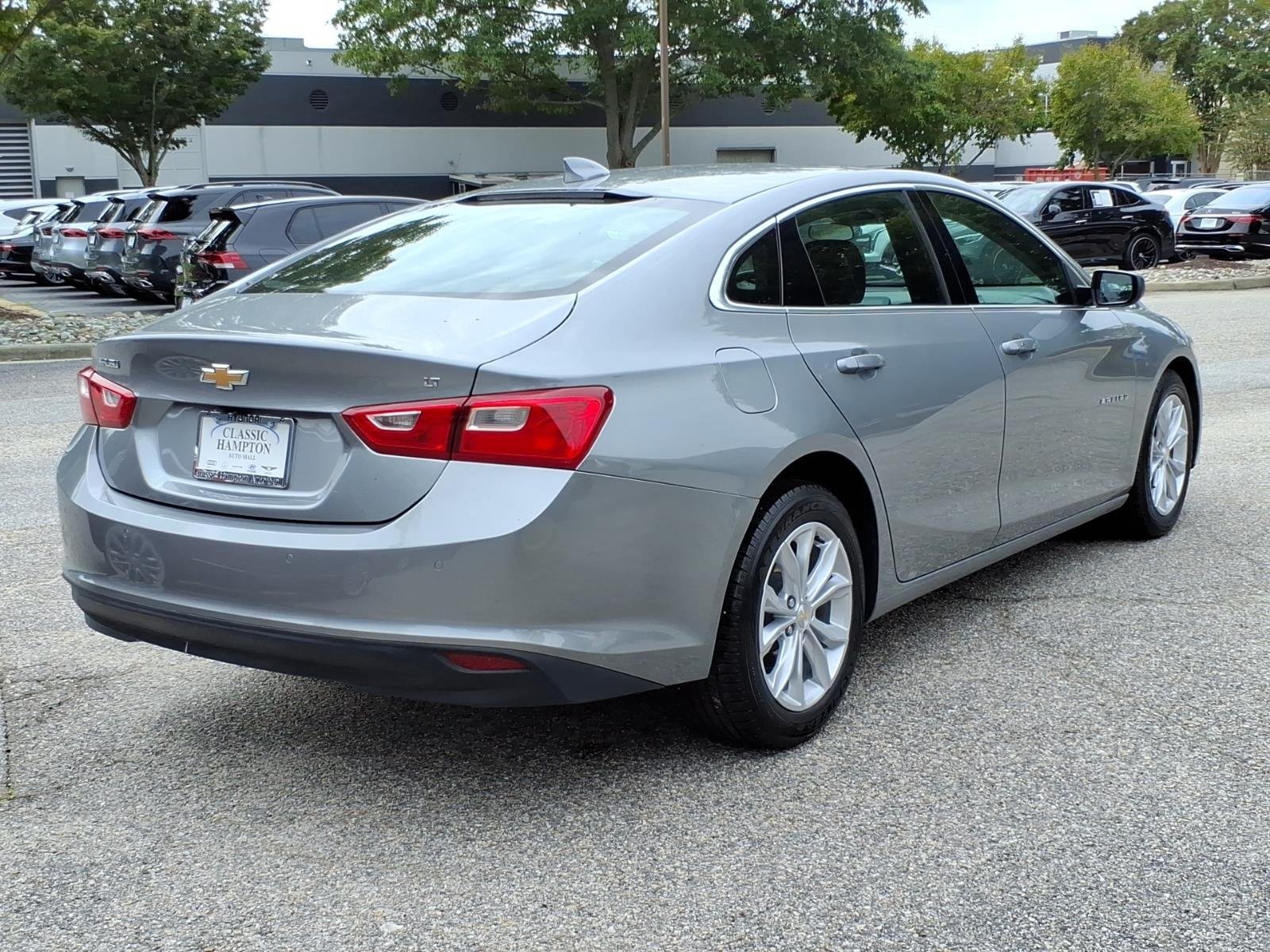 Used 2025 Sterling Gray Metallic Chevrolet LT image 8