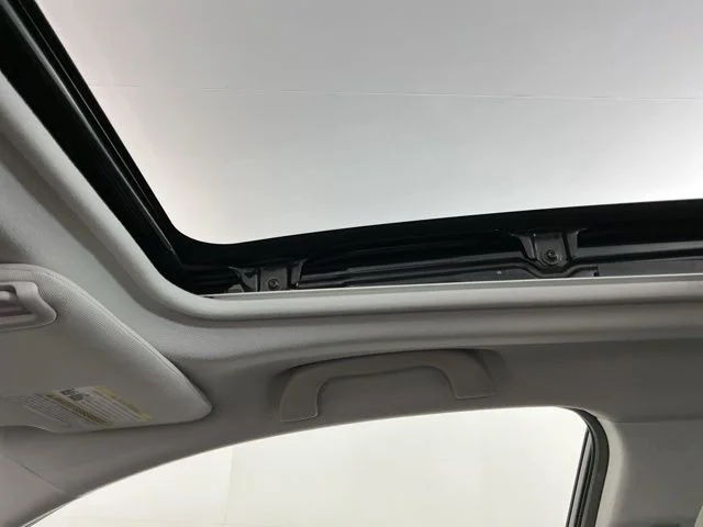 Used 2018 Gray Subaru 2.5i Premium image 21